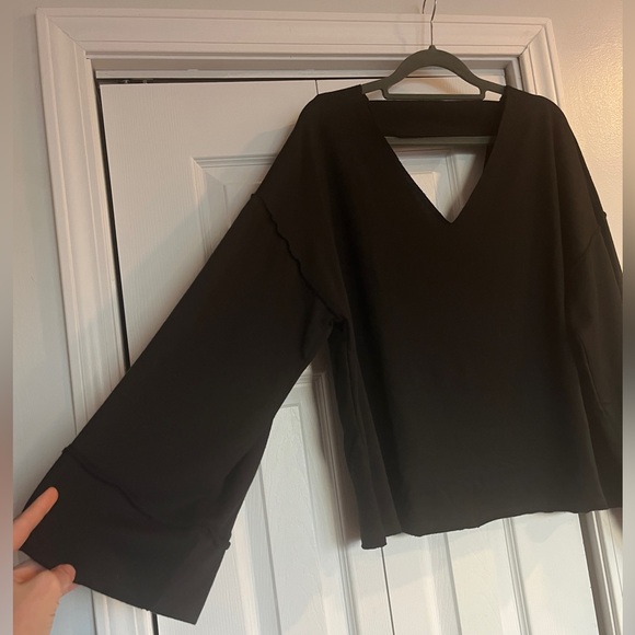 Three Bird Nest Love It V Neckline Open Back Bell Sleeve Top - Small, Black - Picture 9 of 13